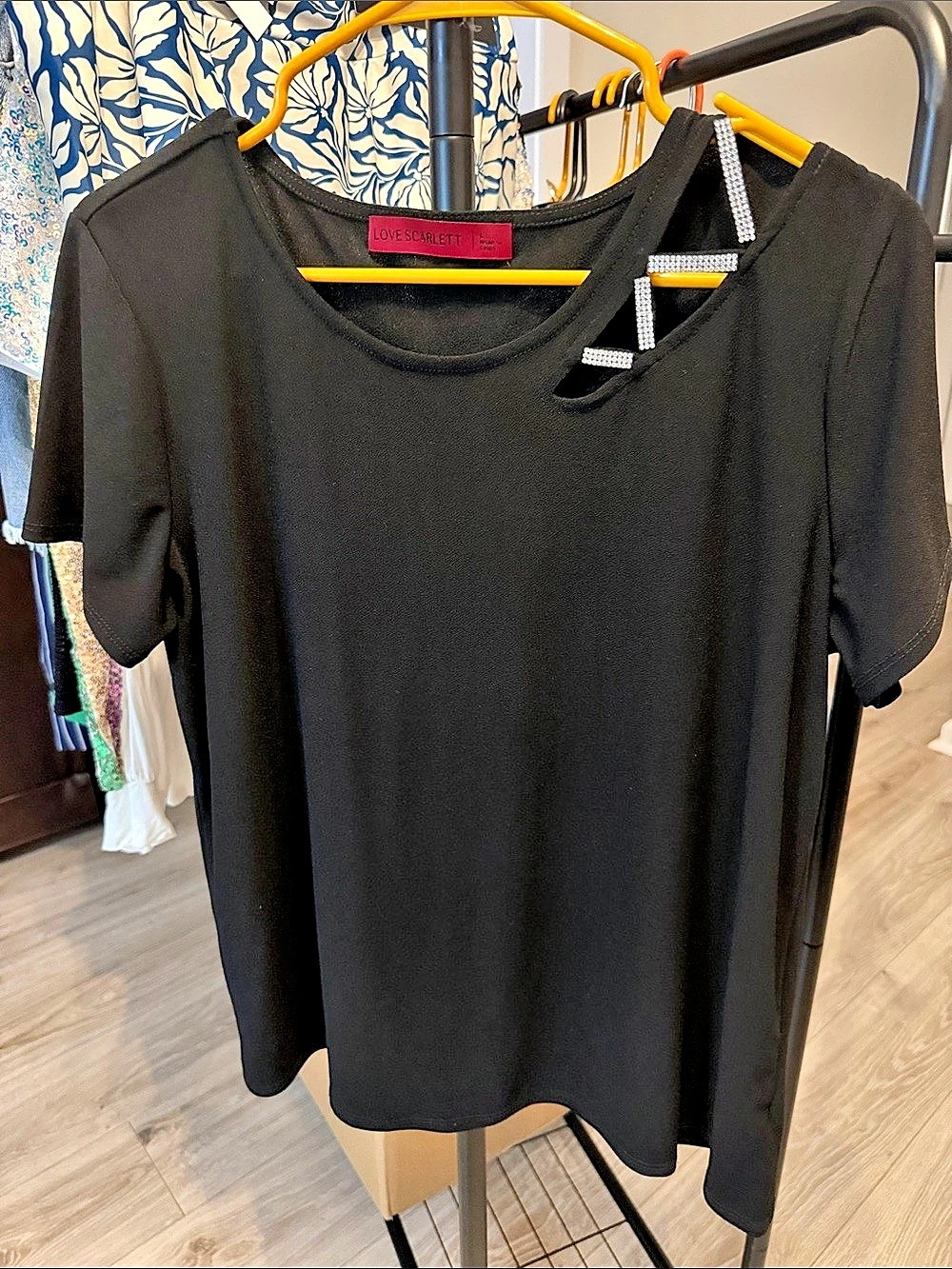 Love Scarlett Black Embellished Short Sleeve Top